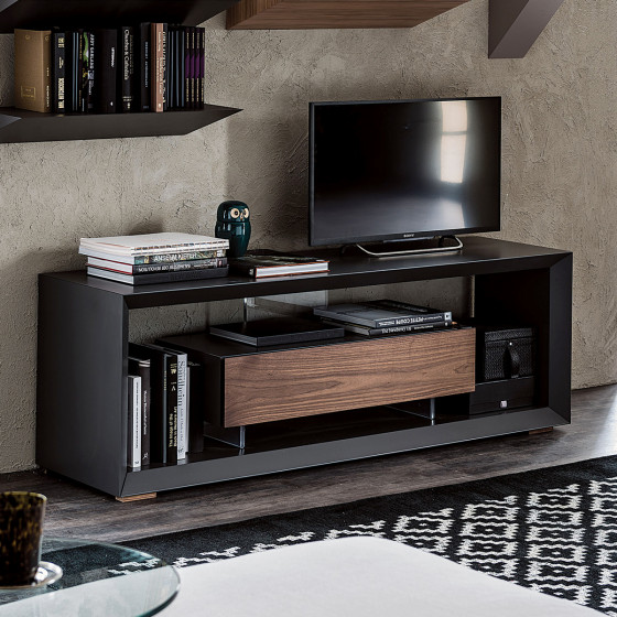Boxer TV Stand
